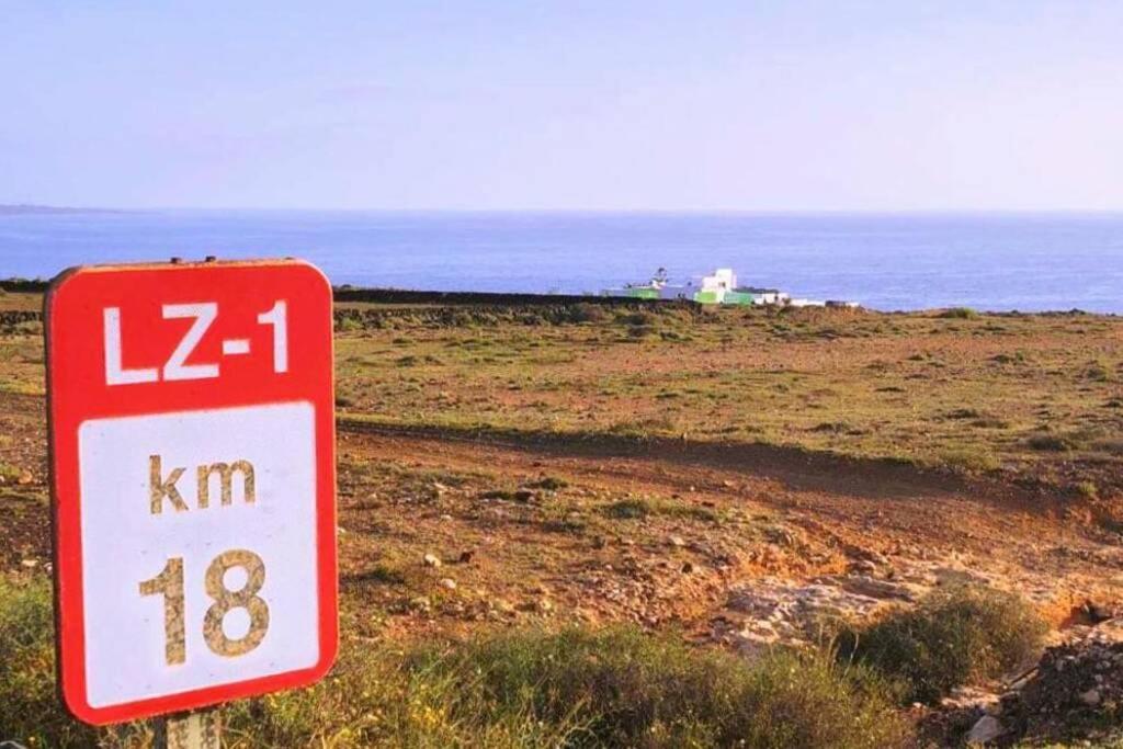Playa Marina Ocean View Eco Bungalow Arrieta  Εξωτερικό φωτογραφία